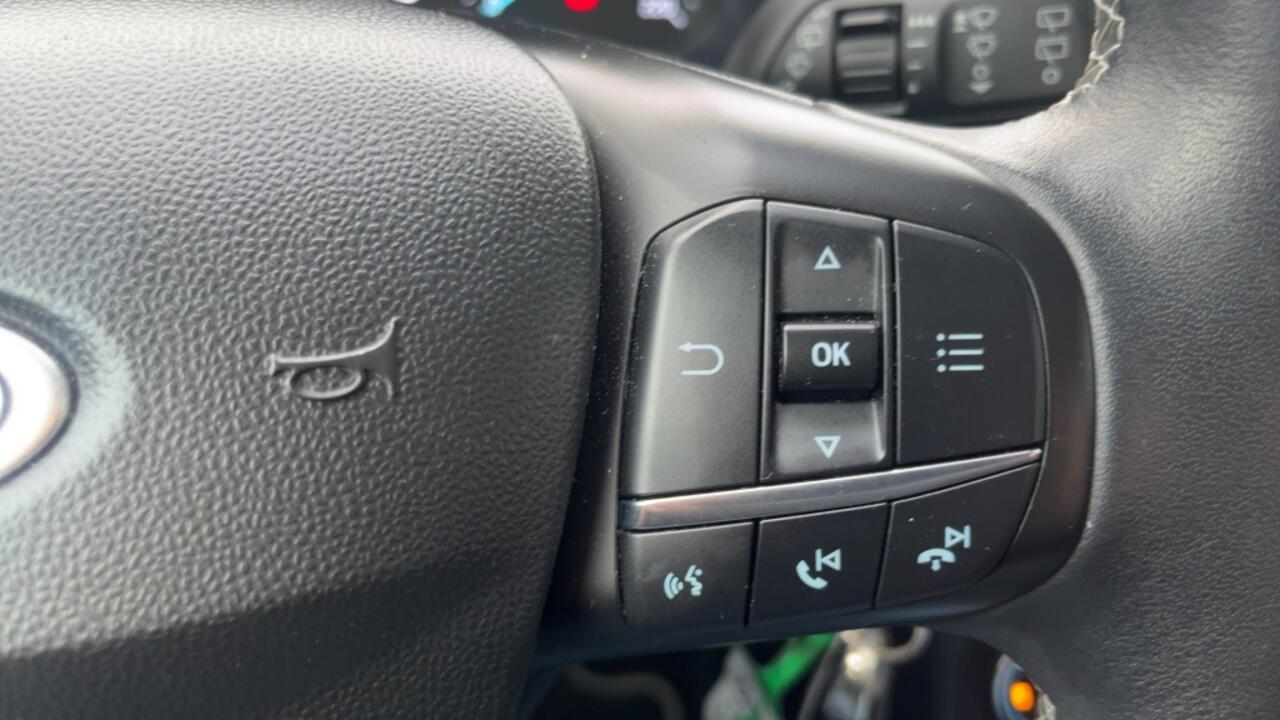 Ford FIESTA apple carplay 1.0 EcoB. Titanium