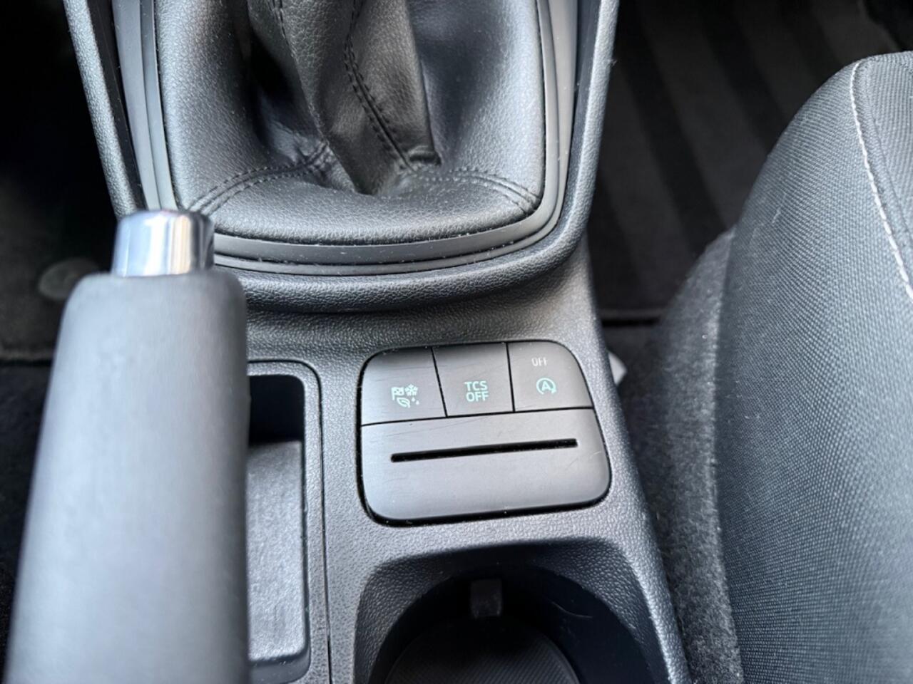 Ford FIESTA 1.0 EcoB. Connected RIJKLAAR / INCL GARANTIE / NAVI / CRUISE / A