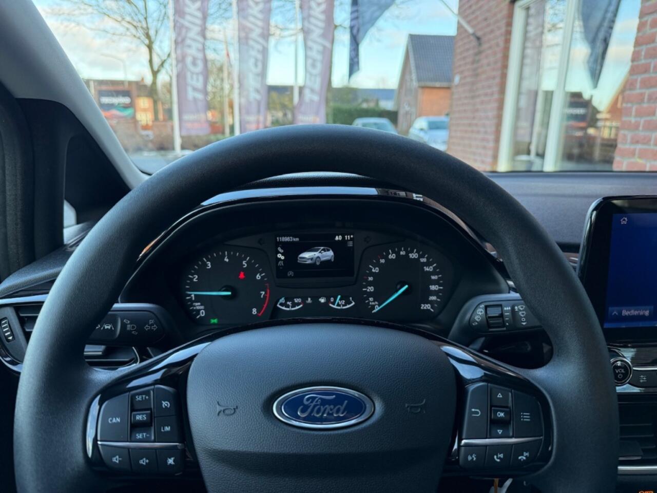 Ford FIESTA 1.0 EcoB. Connected RIJKLAAR / INCL GARANTIE / NAVI / CRUISE / A