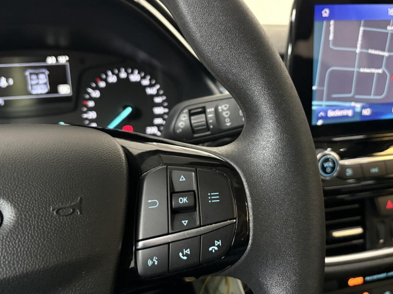 Ford FIESTA 1.0 EcoB. Connected *Lane Assist*Apple Carplay*
