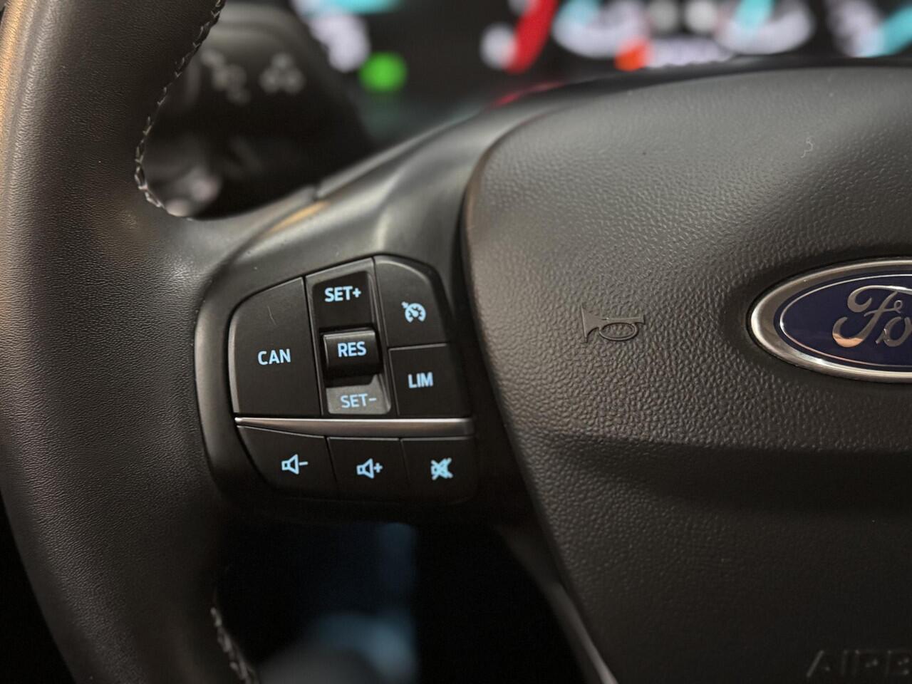 Ford FIESTA 125pk EcoBoost Titanium Automaat Climat Cruise Parkeersensoren 17.000km Dealeronderhouden