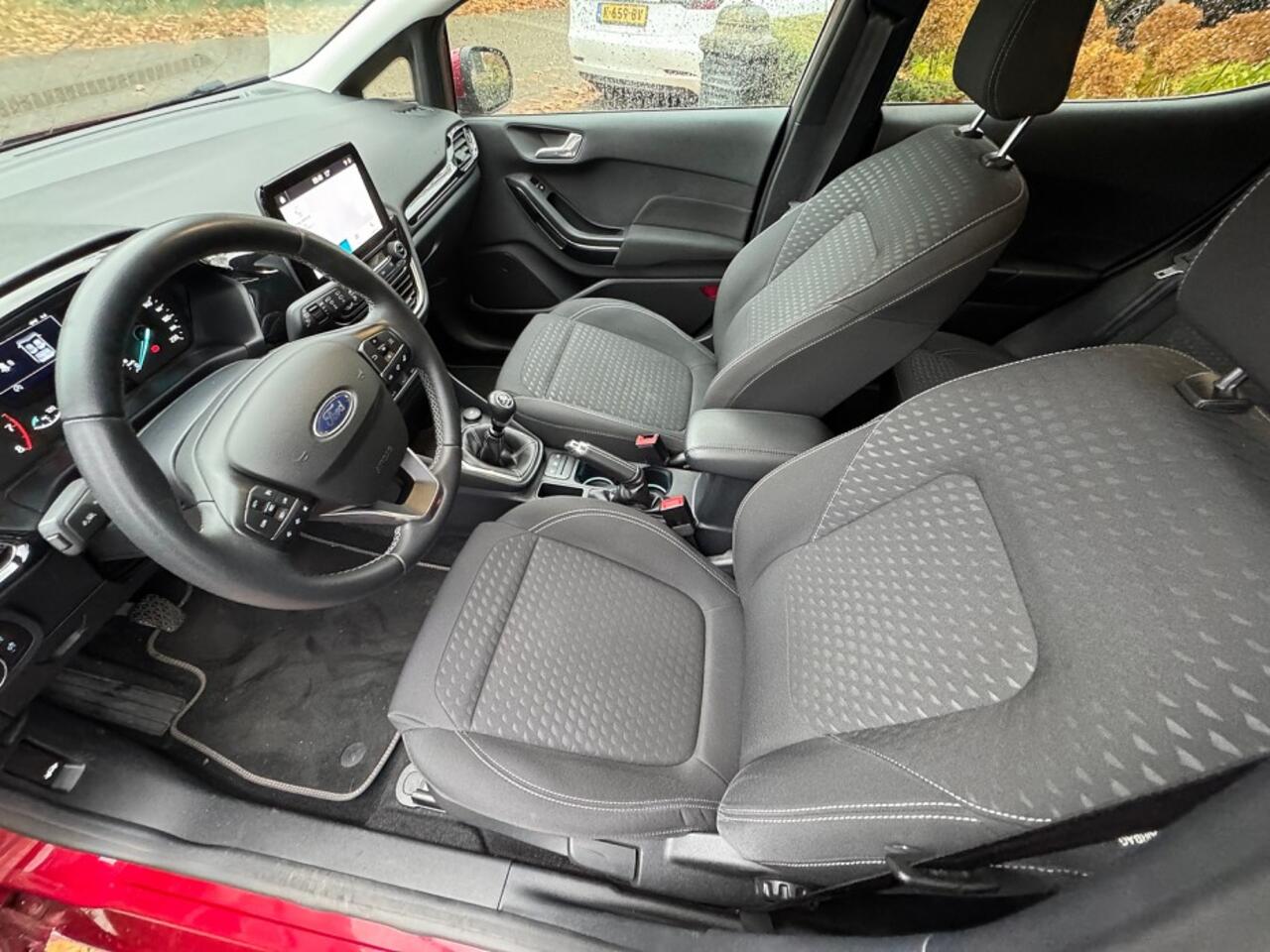 Ford FIESTA 1.0 95pk Titanium ecc,navigatie,pdc,cruise,lmv,dglas,led