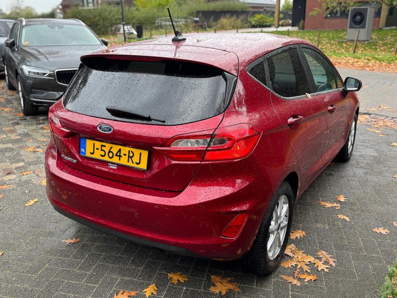 Ford FIESTA 1.0 95pk Titanium ecc,navigatie,pdc,cruise,lmv,dglas,led