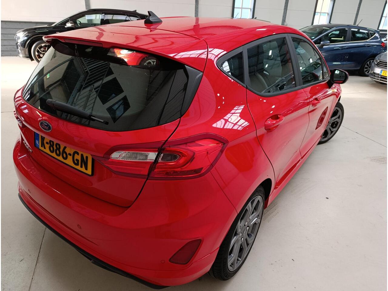 Ford FIESTA 1.0 EcoBoost ST-Line Airconditioning (automatisch) |Audiosysteem | Cruise control | Parkeer sensoren |Led verlichting