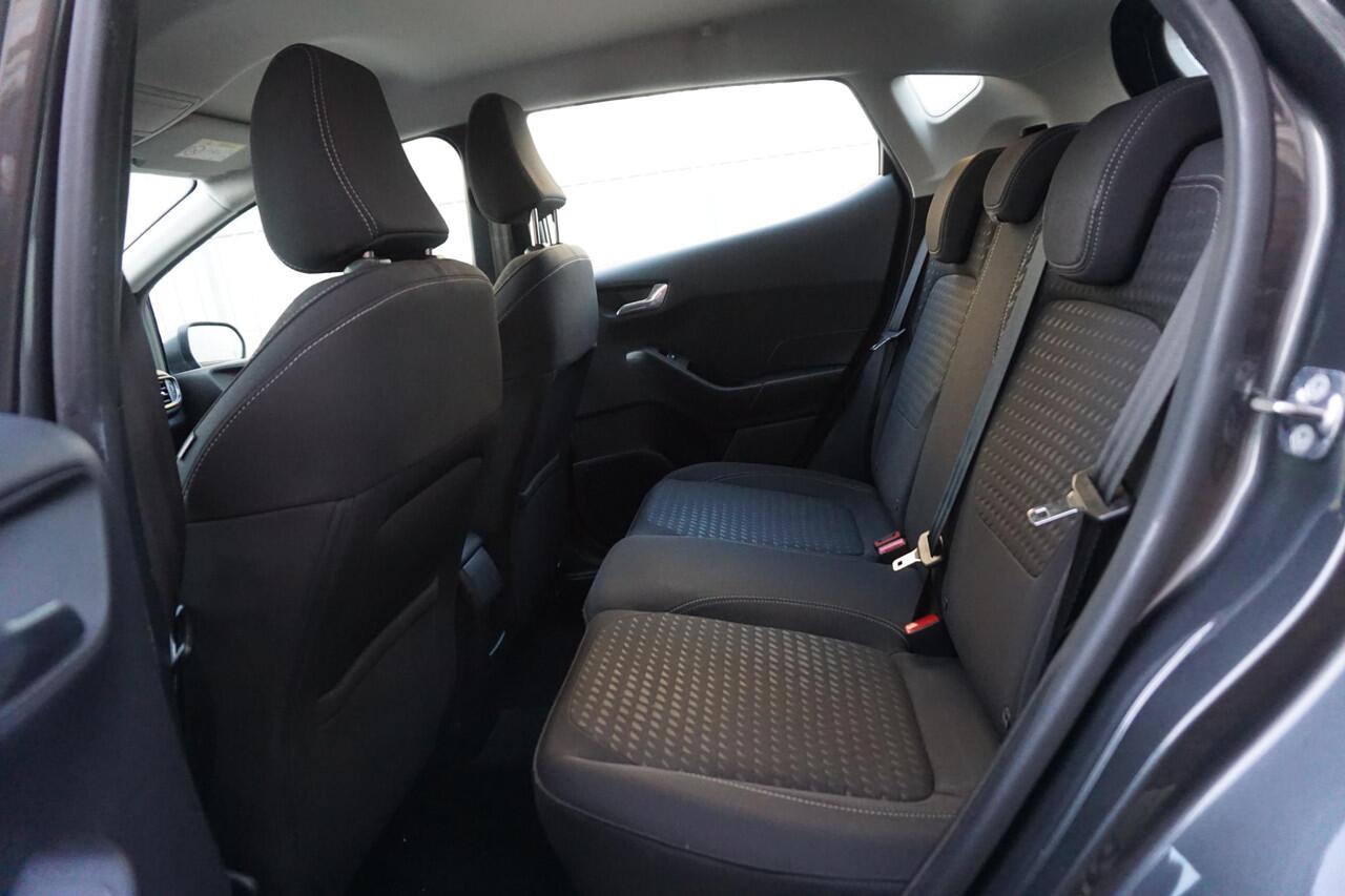 Ford FIESTA 1.0 EcoB.95PK Titanium Navigatie via AppleCarplay/ Parkeersensoren/December 2020.