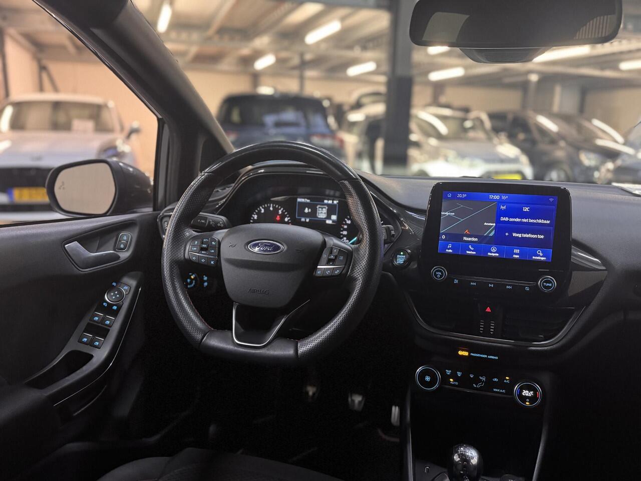 Ford FIESTA 1.0 EcoBoost ST-Line Navi Camera Adap Cruise Parking & Dodehoek pack Privacy Glass 5drs