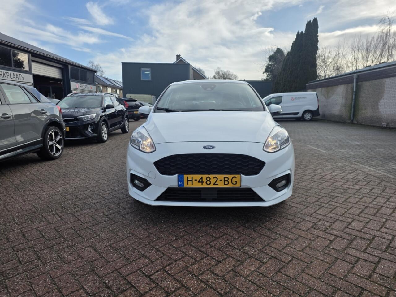 Ford FIESTA 1.0 EcoB. ST-Line apple carplay/andriod.