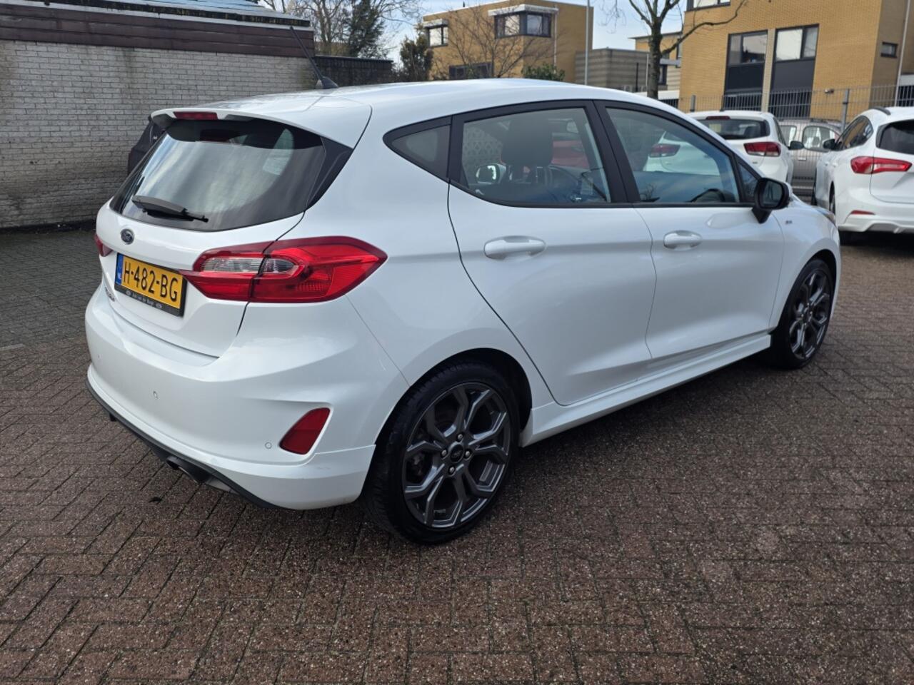 Ford FIESTA 1.0 EcoB. ST-Line apple carplay/andriod.