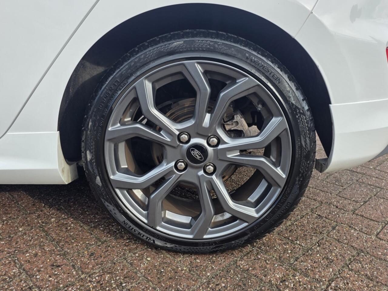 Ford FIESTA 1.0 EcoB. ST-Line apple carplay/andriod.