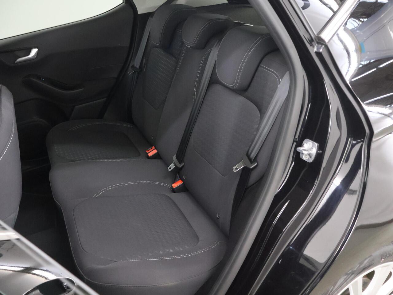 Ford FIESTA 1.0 EcoBoost Titanium | Winterpakket | Navigatie | Climate Control | Cruise Control |