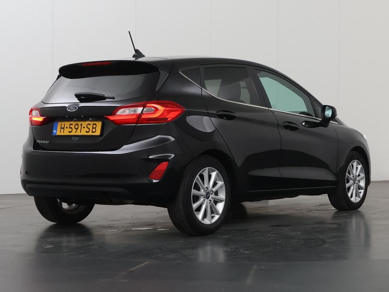 Ford FIESTA 1.0 EcoBoost Titanium | Winterpakket | Navigatie | Climate Control | Cruise Control |