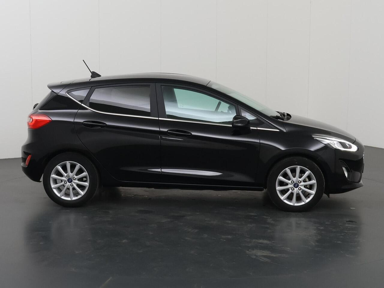 Ford FIESTA 1.0 EcoBoost Titanium | Winterpakket | Navigatie | Climate Control | Cruise Control |