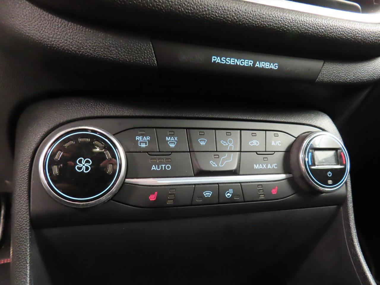 Ford FIESTA 1.0 EcoBoost ST-Line | 55500 km | Winterpack