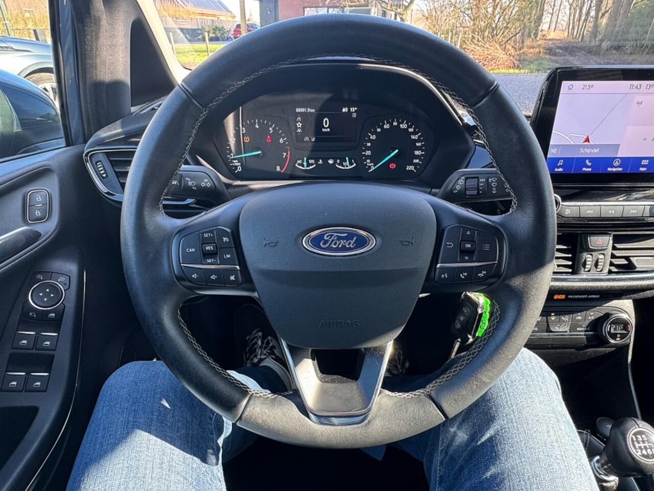 Ford FIESTA 1.0 95pk Titanium ecc,lmv,navigatie,pdc