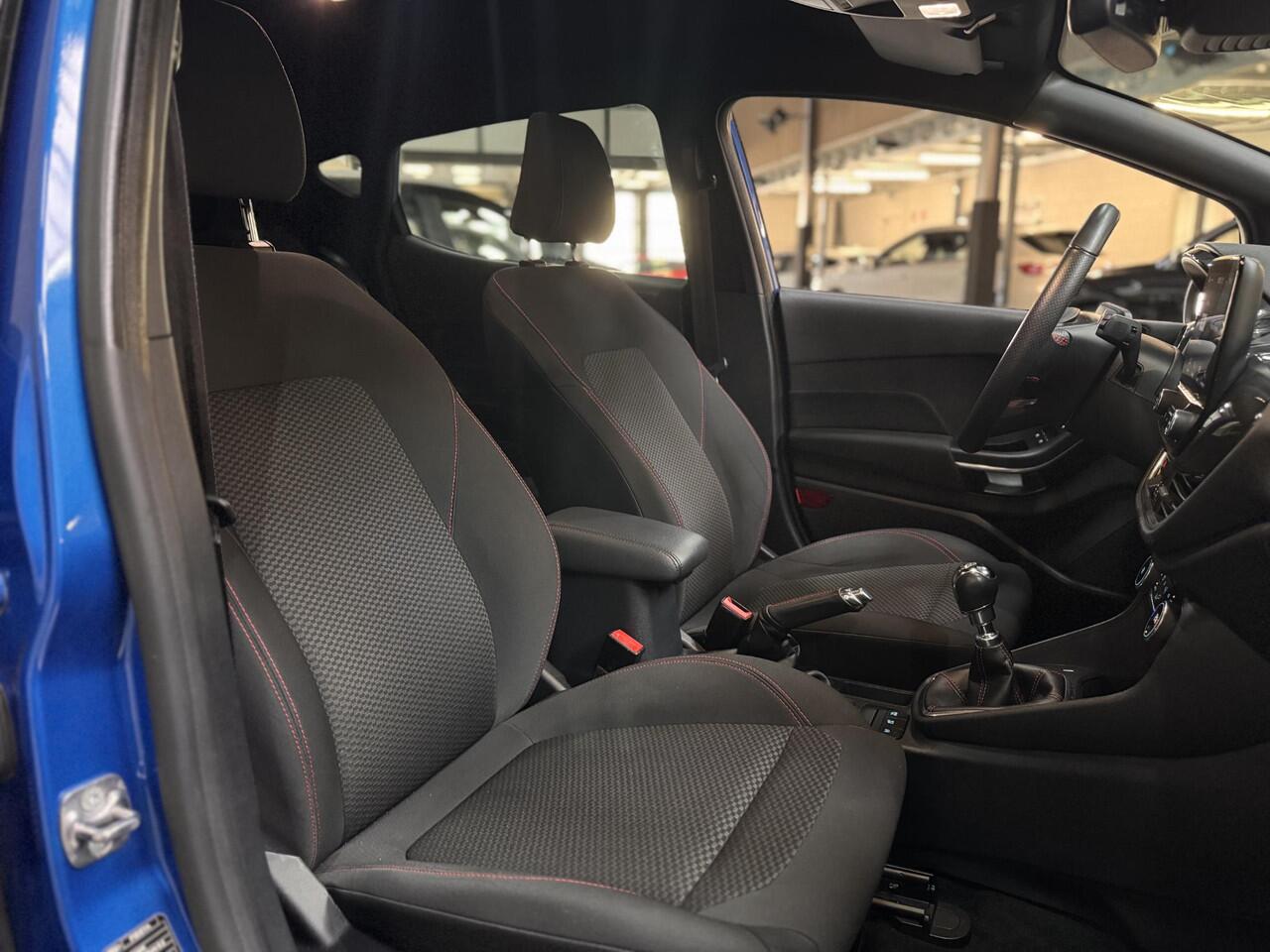 Ford FIESTA 1.0 EcoBoost ST-Line Climat Cruise Trekhaak Apple Carplay Privacy Glass Dealeronderhouden 1e eigenaar