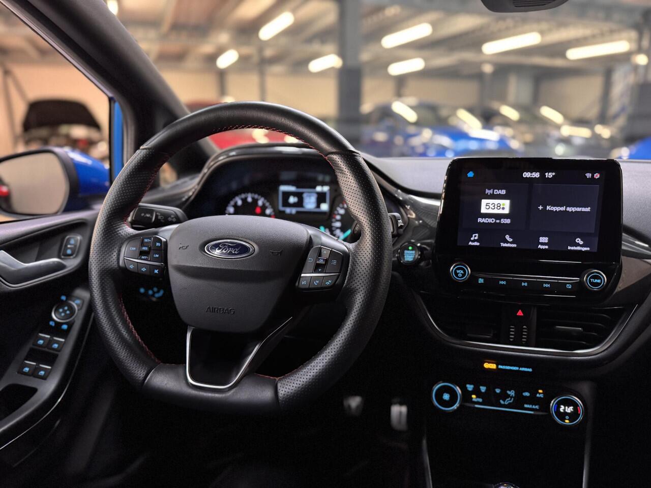 Ford FIESTA 1.0 EcoBoost ST-Line Climat Cruise Trekhaak Apple Carplay Privacy Glass Dealeronderhouden 1e eigenaar