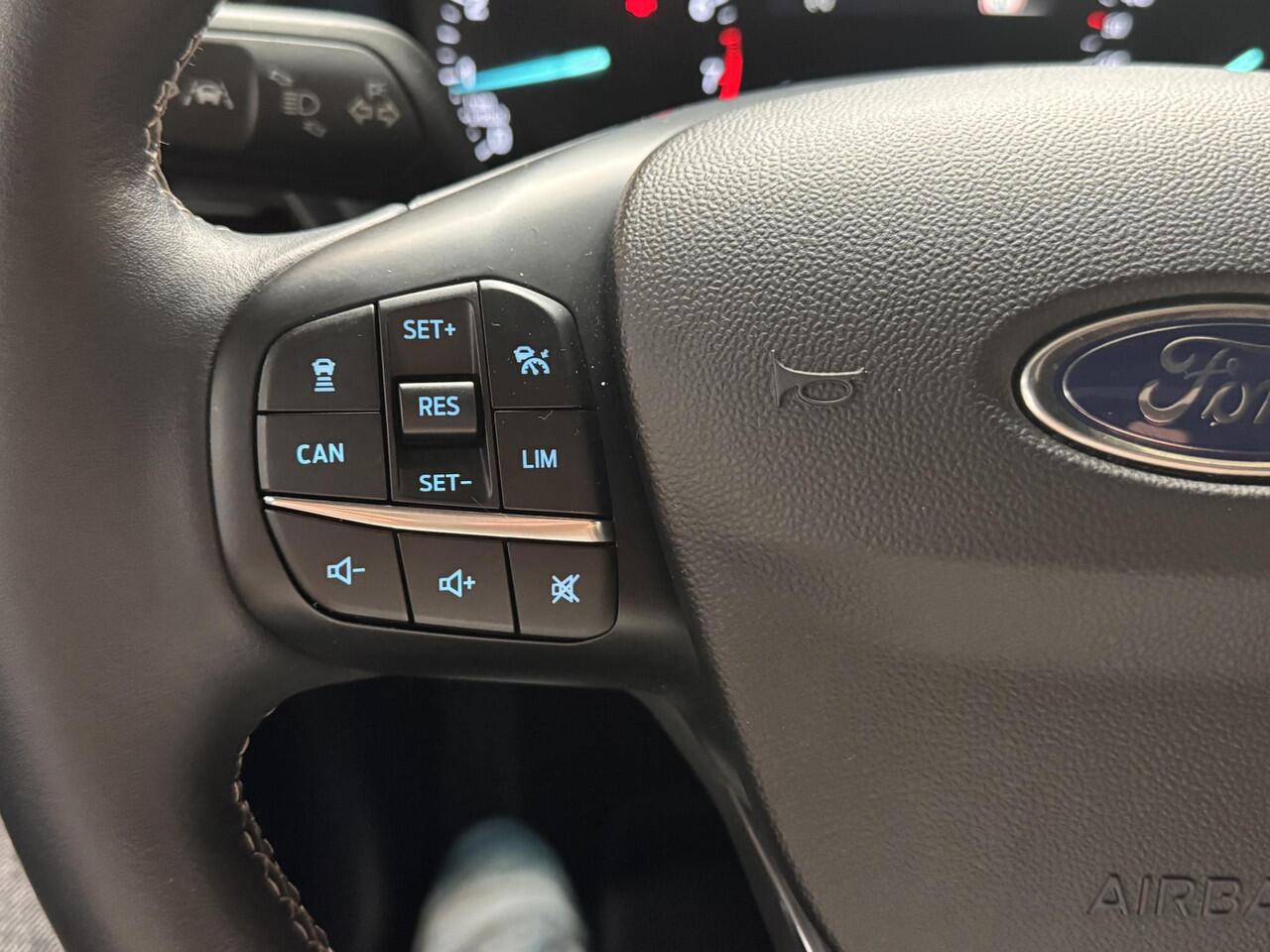 Ford FIESTA 125pk Automaat Active X Navi Camera Winter Parking Dodehoek pack Adap Cruise Full LED B&O Dealeronderhouden