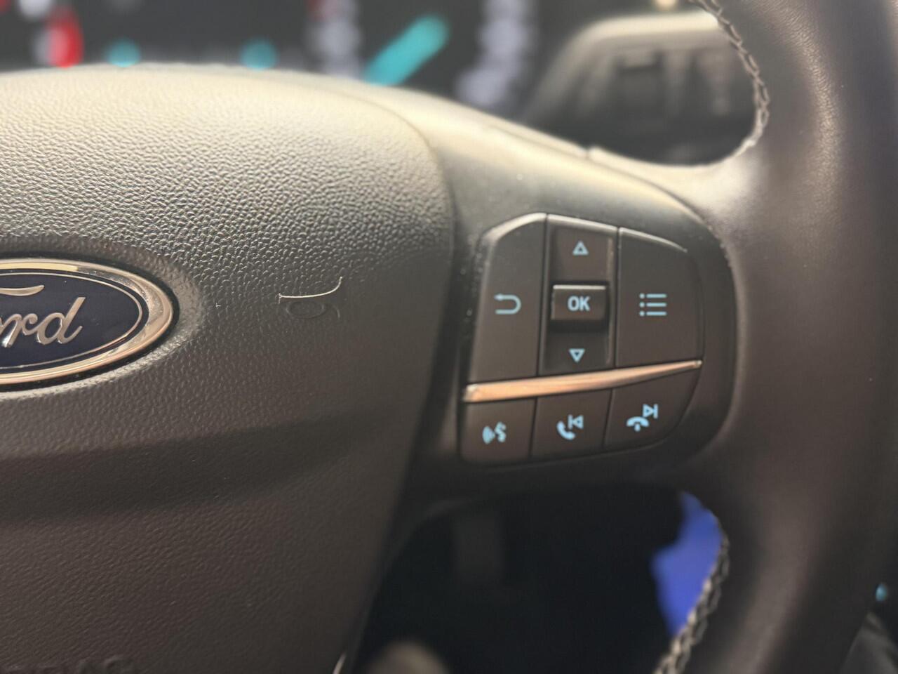 Ford FIESTA 125pk EcoBoost Automaat Connected Navi Cruise Parkeersesnoren 5drs Dealeronderhouden