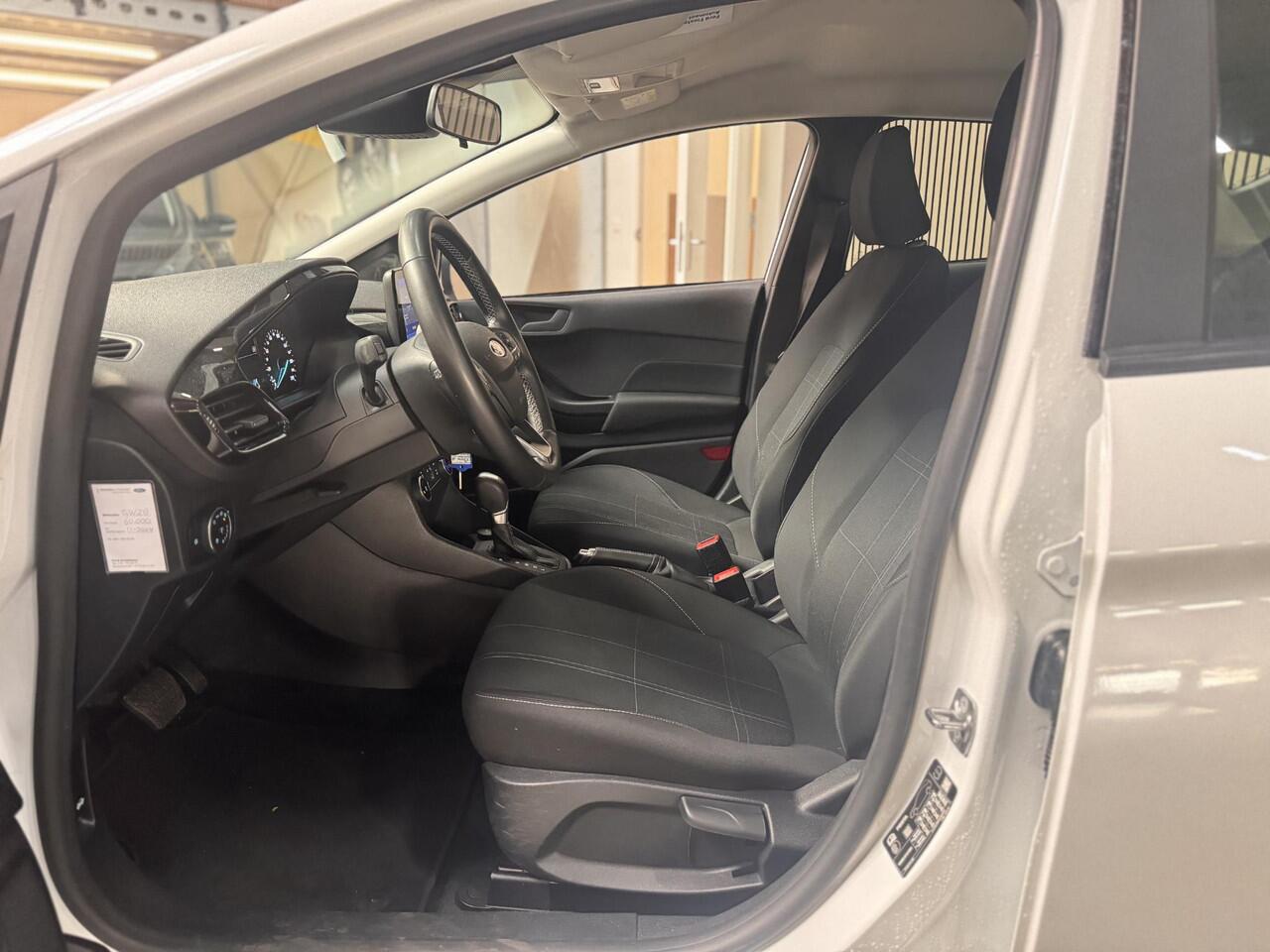 Ford FIESTA 125pk EcoBoost Automaat Connected Navi Cruise Parkeersesnoren 5drs Dealeronderhouden