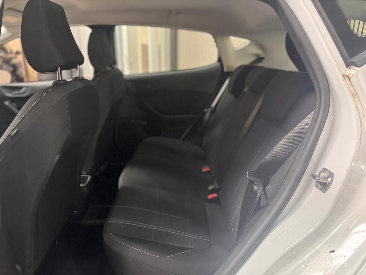 Ford FIESTA 125pk EcoBoost Automaat Connected Navi Cruise Parkeersesnoren 5drs Dealeronderhouden