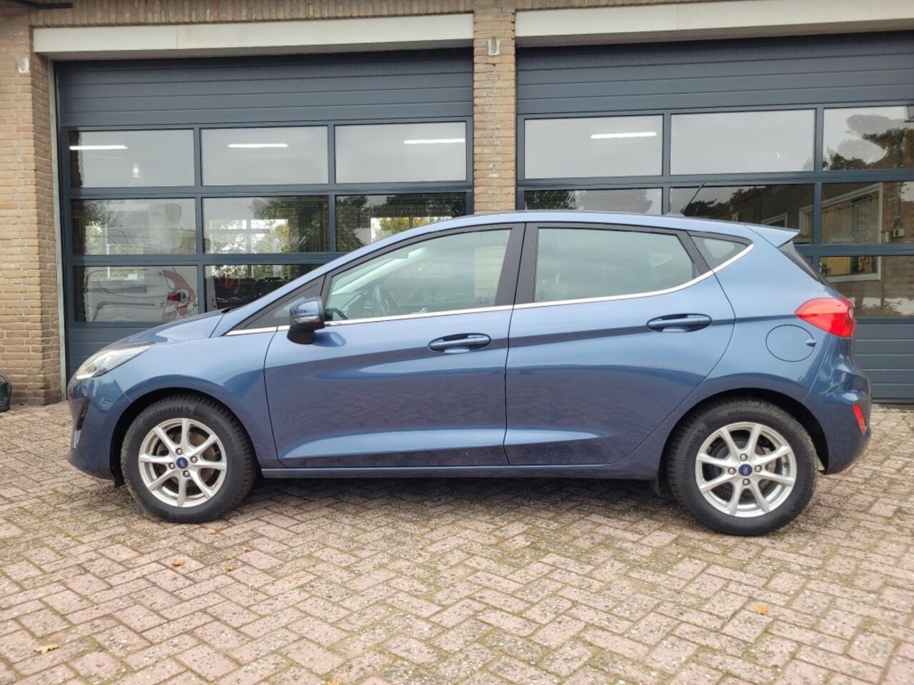 Ford FIESTA 1.0 Turbo Ecoboost 100pk Titanium carplay, navi, ecc, lmw, cruise, xenon,