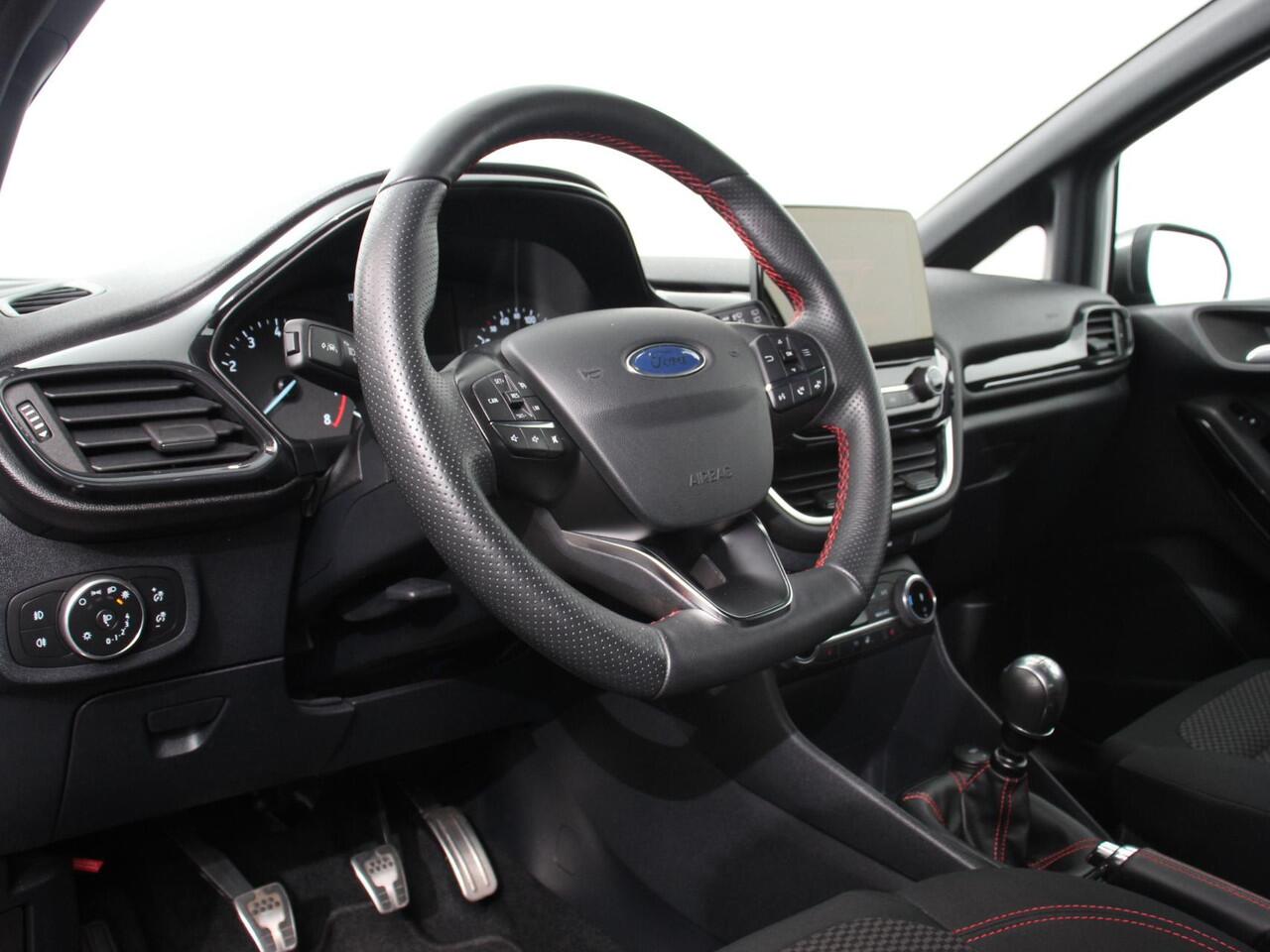 Ford FIESTA 1.0 EcoBoost 155pk Hybrid ST-Line | DEMO ! | Navigatie | Climate Control | Stoelverwarming | Extra Getint Glas | Cruise Control