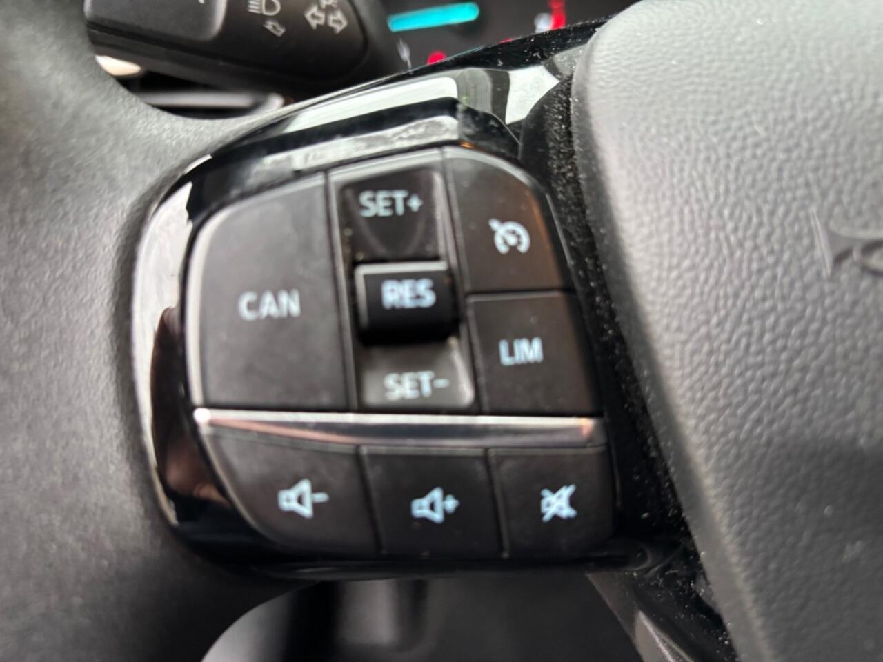 Ford FIESTA 1.0 ECOB. CONNECTED 101PK NAVI AIRCO CRUISE CONTROL