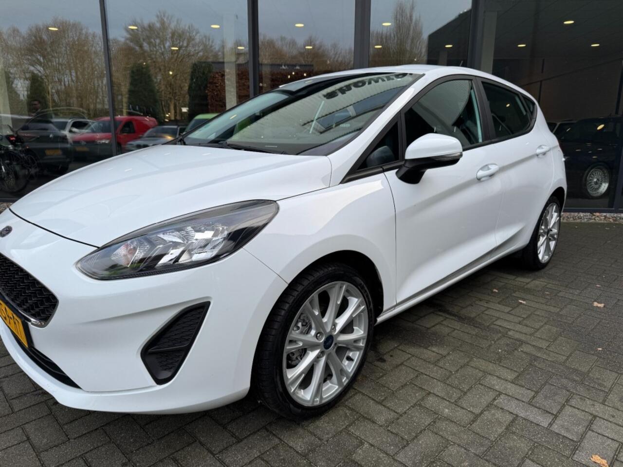Ford FIESTA 1.0 101pk EcoBoost Connected ,Navi,Cruise,Elekt,CarPlay,17Inch Lmv