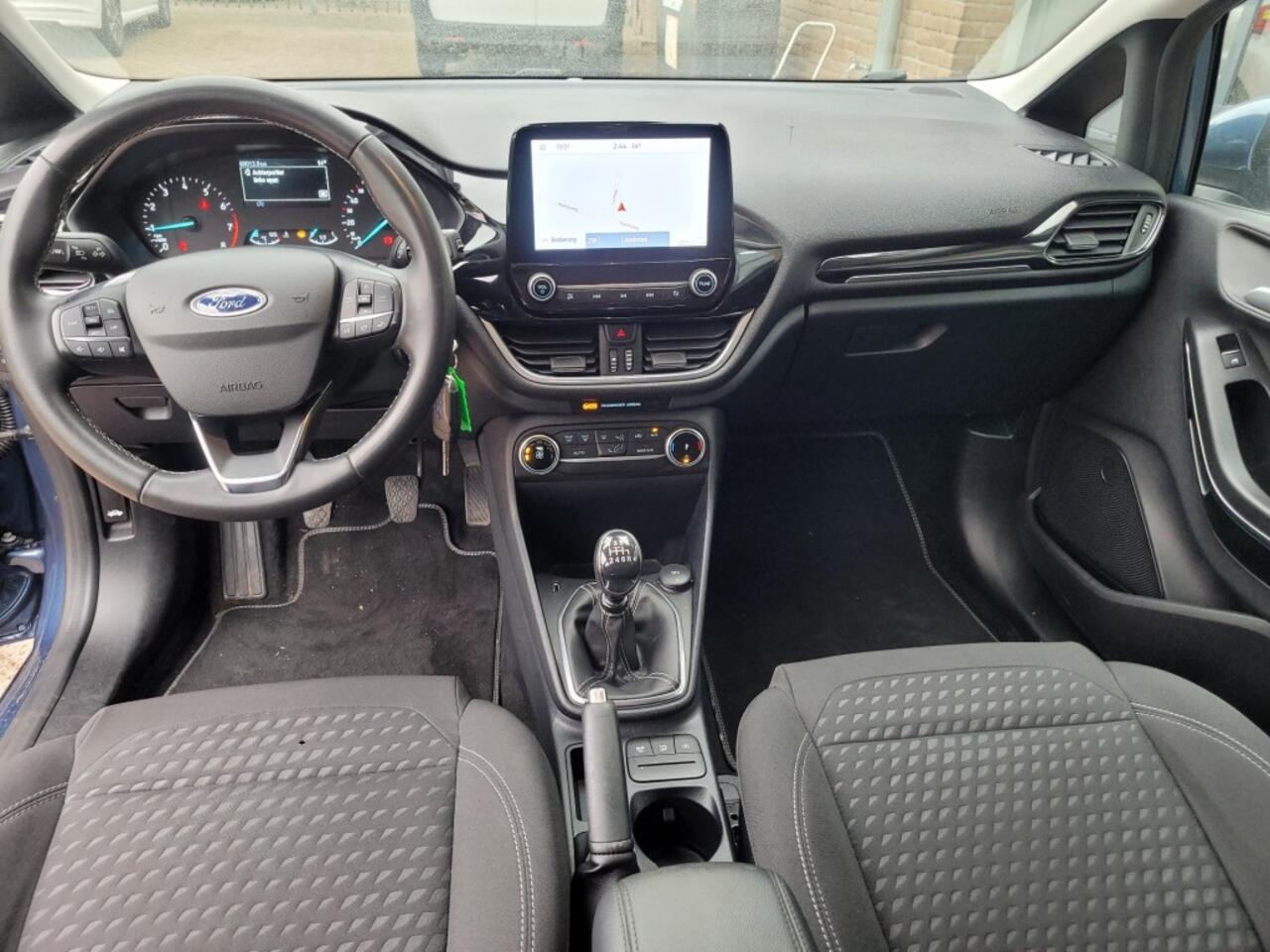 Ford FIESTA 1.0 Turbo Ecoboost 100pk Titanium carplay, navi, ecc, lmw, cruise, xenon,