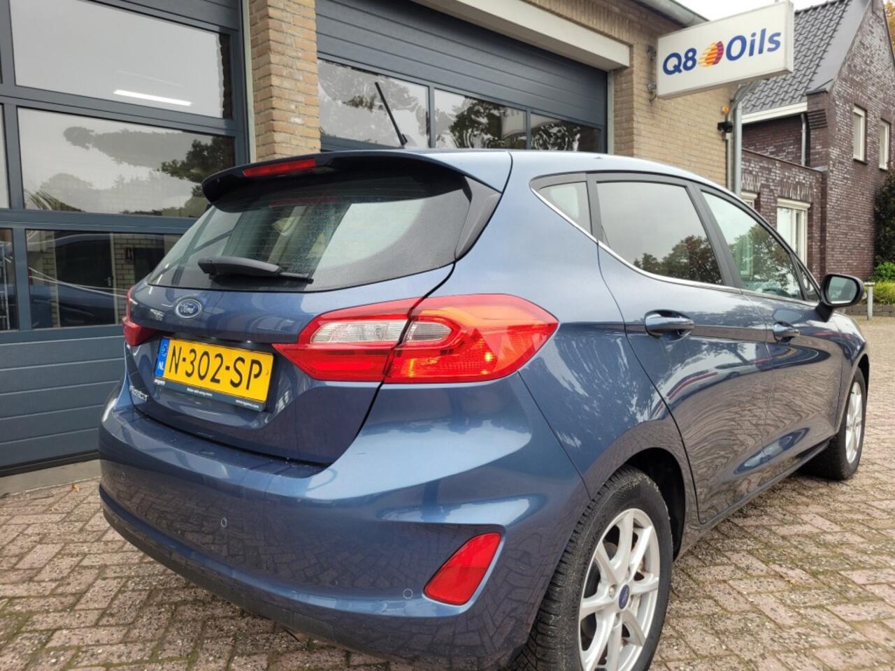Ford FIESTA 1.0 Turbo Ecoboost 100pk Titanium carplay, navi, ecc, lmw, cruise, xenon,