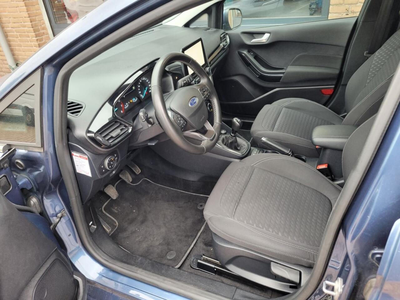 Ford FIESTA 1.0 Turbo Ecoboost 100pk Titanium carplay, navi, ecc, lmw, cruise, xenon,