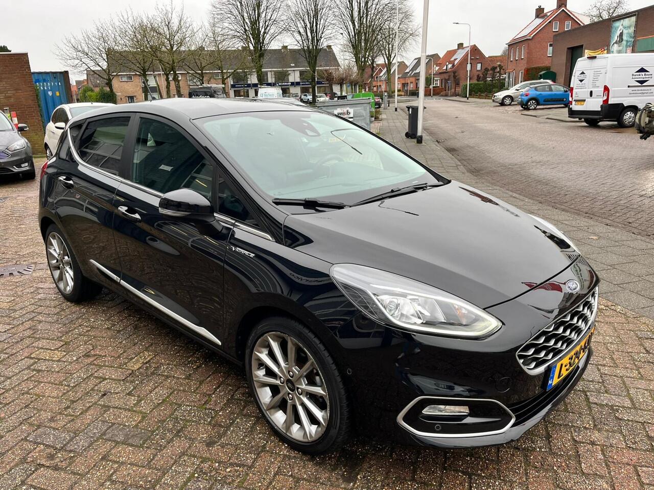 Ford FIESTA 1.0 EcoBoost Hybrid Vignale Lederen bekleding-125pk-addaptieve cruise-winterpack