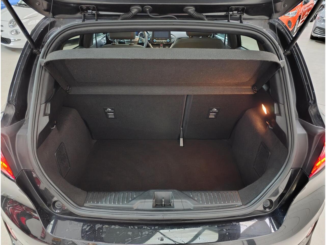 Ford FIESTA 1.0 EcoBoost ST-Line X Bang & Olufsen | Panoramadak | Parkeersensoren | Stoelverwarming