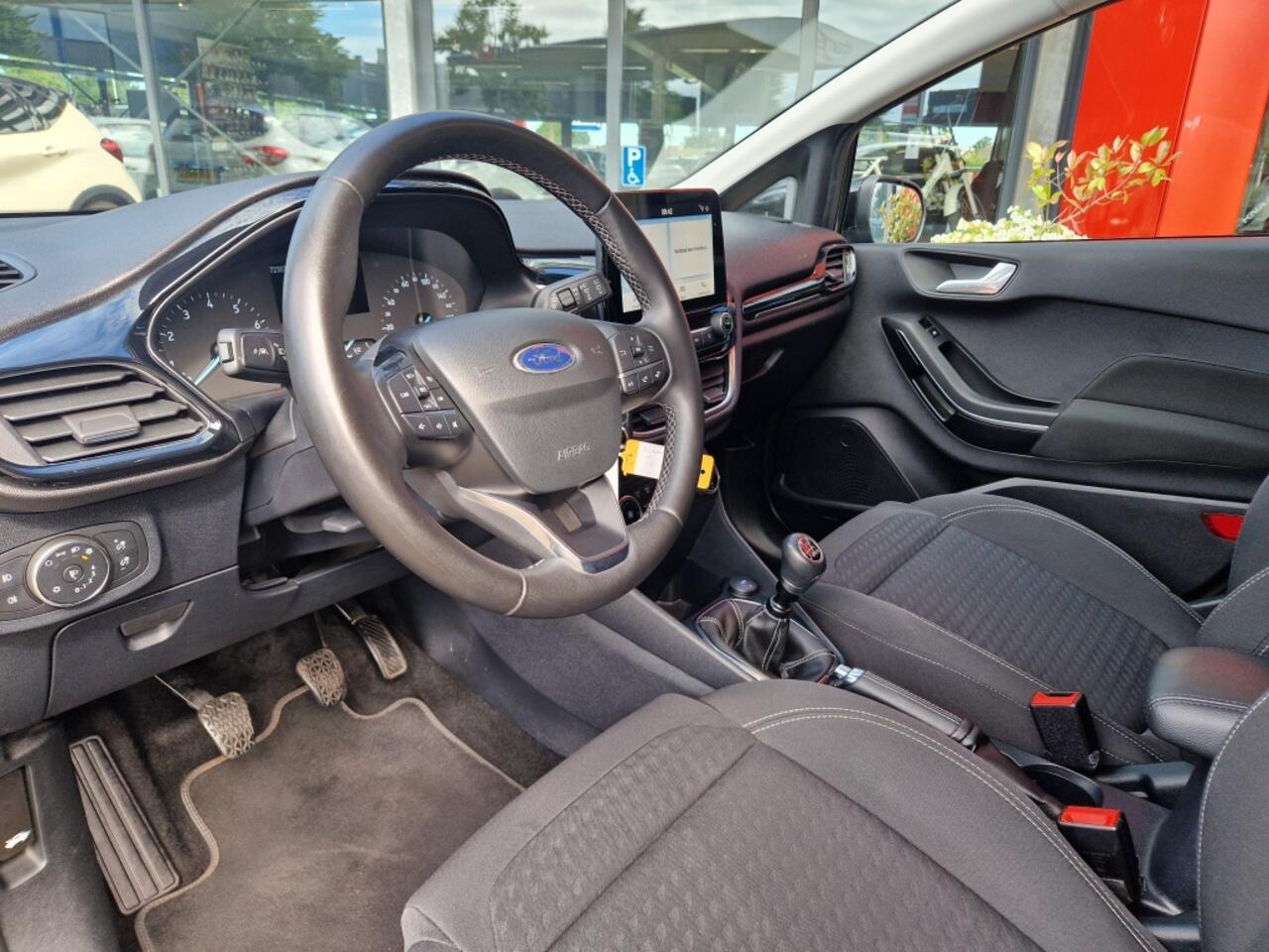 Ford FIESTA 1.0 95pk Titanium | Climate | Carplay | Stoelverw.