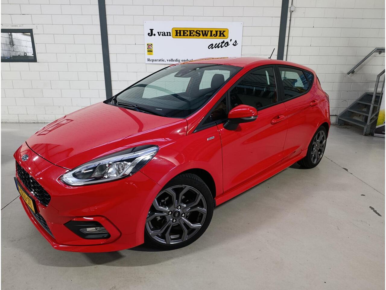 Ford FIESTA 1.0 EcoBoost Hybrid ST-Line Lmv | Parkeer sensoren | KeyLess | Navigatie | Airco Autmatisch