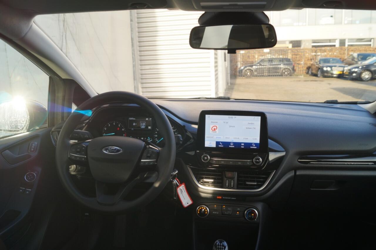 Ford FIESTA 1.0 EcoBoost Connected -NAVI-DAB-TREKHAAK-