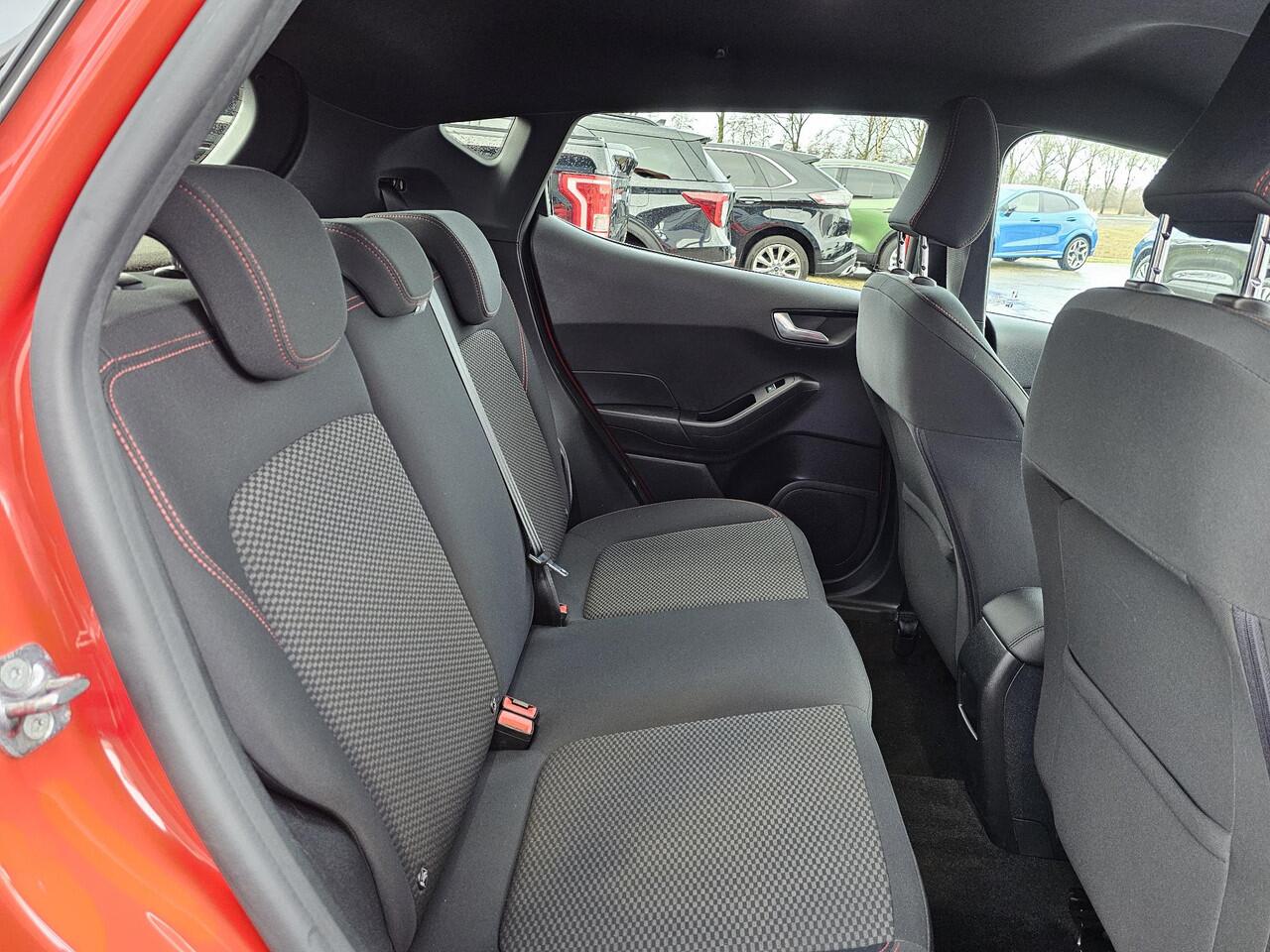 Ford FIESTA 1.0 EcoBoost Hybrid ST-Line X B&O geluid | Cruise control | Navigatie | Draadloos laden | Automatisch inparkeren etc.