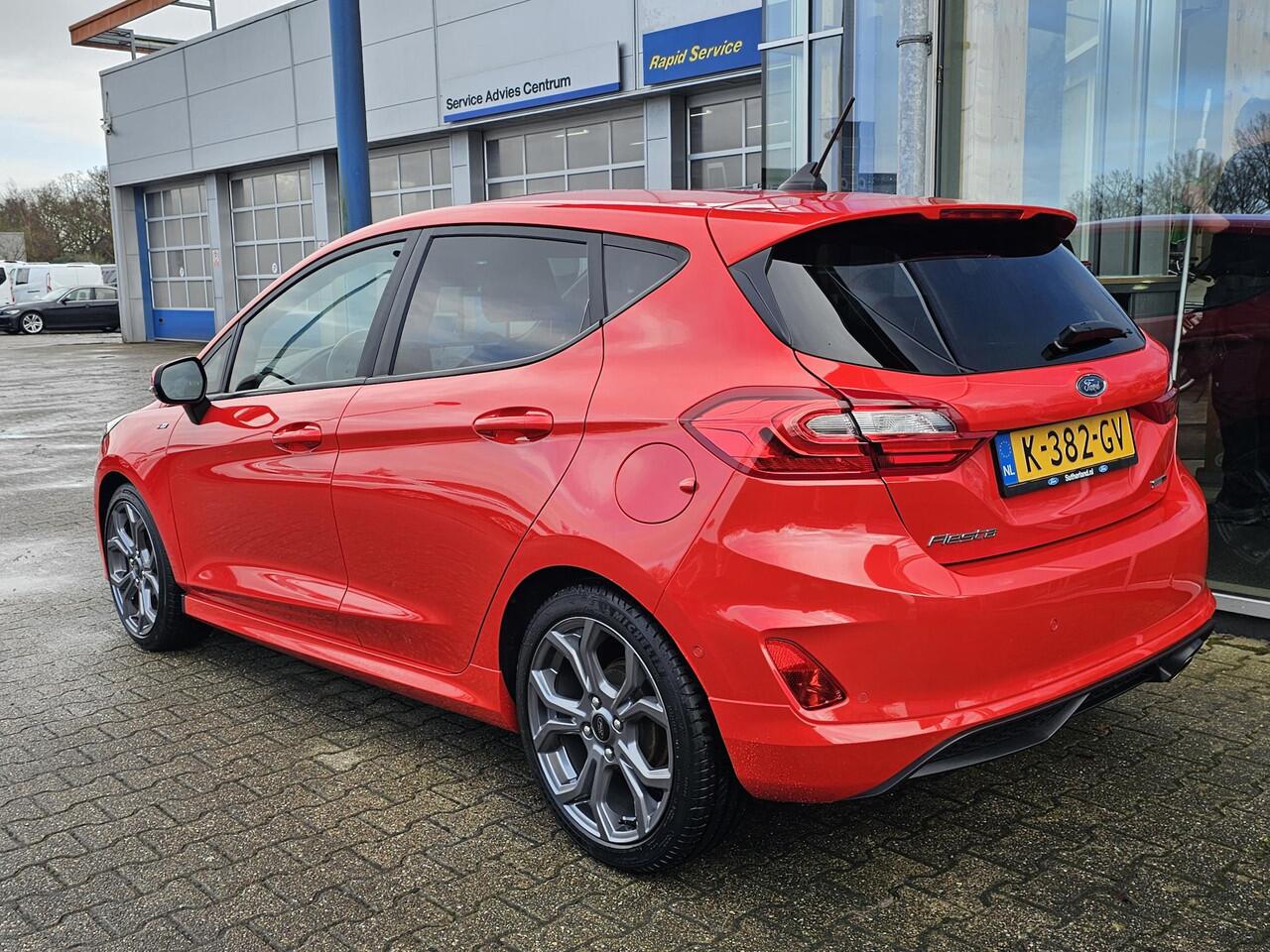 Ford FIESTA 1.0 EcoBoost Hybrid ST-Line X B&O geluid | Cruise control | Navigatie | Draadloos laden | Automatisch inparkeren etc.