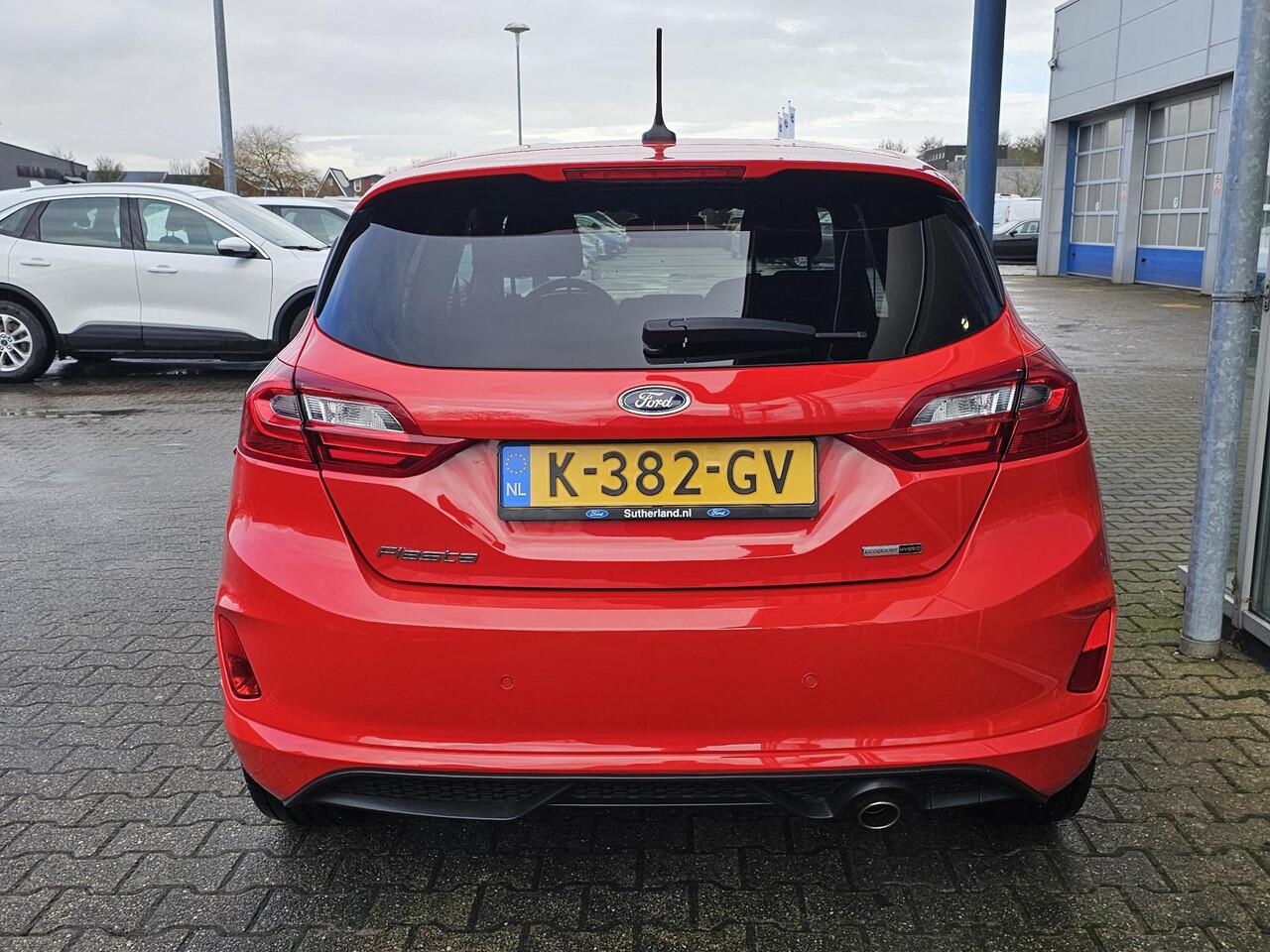 Ford FIESTA 1.0 EcoBoost Hybrid ST-Line X B&O geluid | Cruise control | Navigatie | Draadloos laden | Automatisch inparkeren etc.