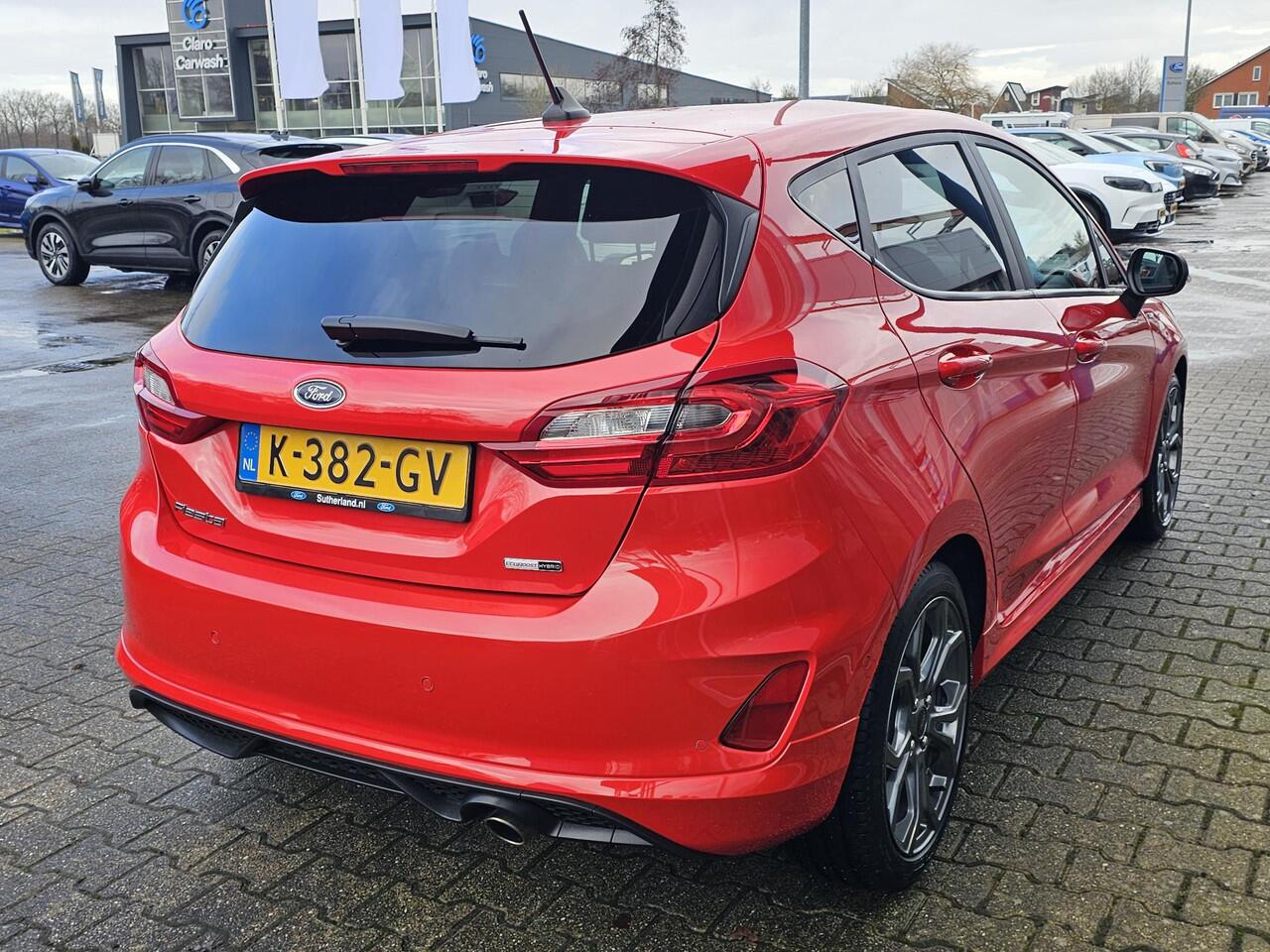 Ford FIESTA 1.0 EcoBoost Hybrid ST-Line X B&O geluid | Cruise control | Navigatie | Draadloos laden | Automatisch inparkeren etc.