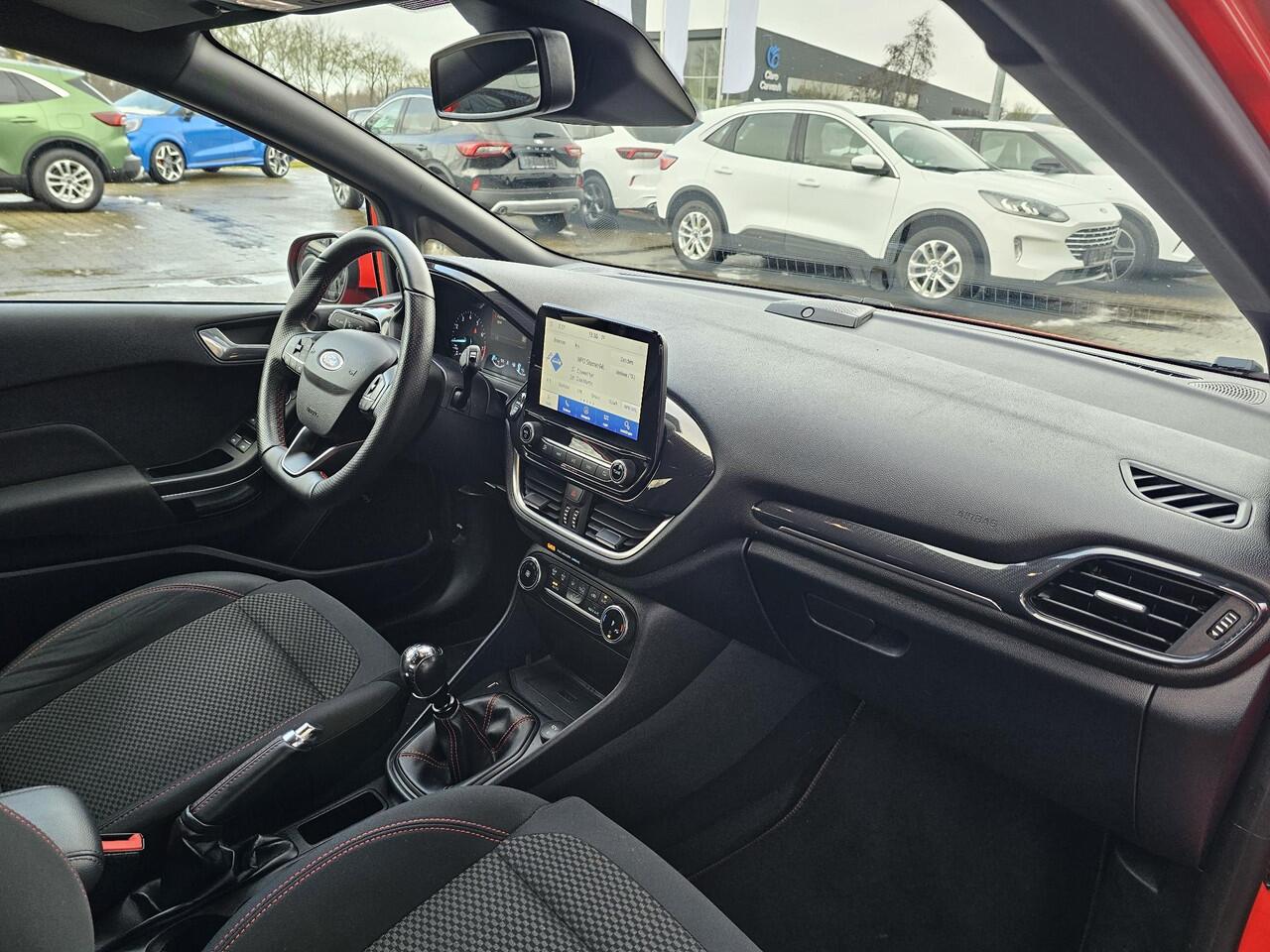 Ford FIESTA 1.0 EcoBoost Hybrid ST-Line X B&O geluid | Cruise control | Navigatie | Draadloos laden | Automatisch inparkeren etc.