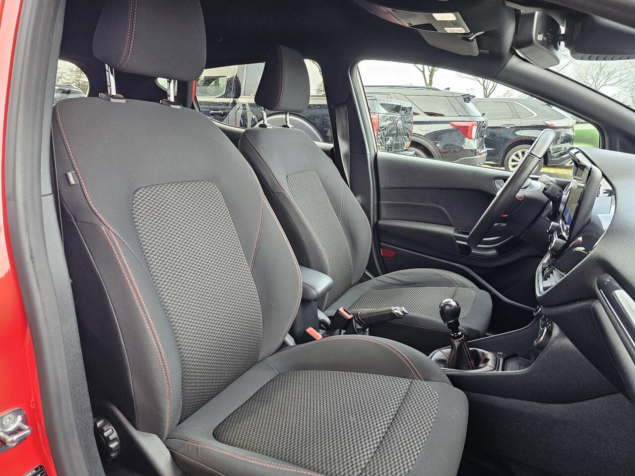 Ford FIESTA 1.0 EcoBoost Hybrid ST-Line X B&O geluid | Cruise control | Navigatie | Draadloos laden | Automatisch inparkeren etc.