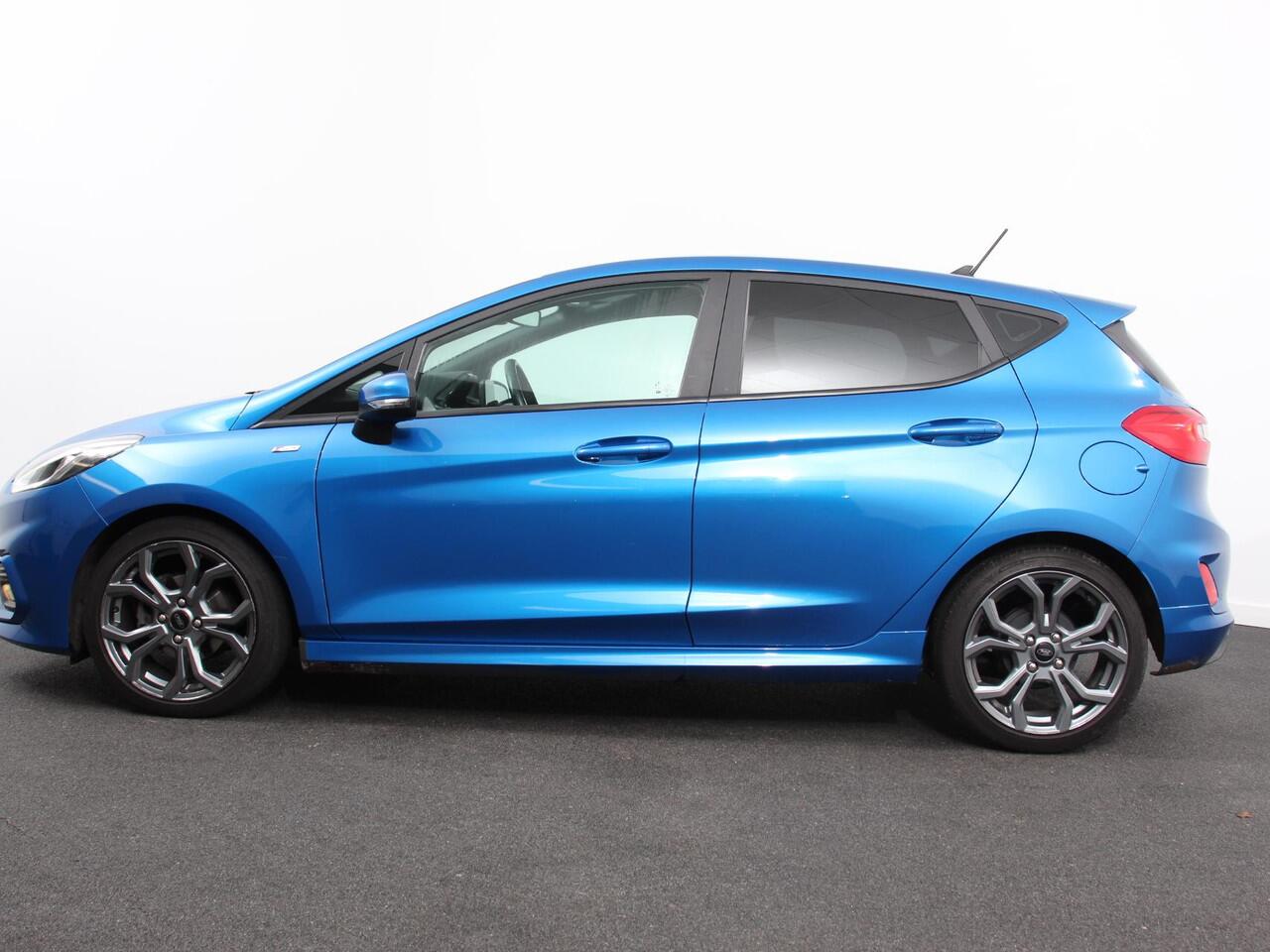 Ford FIESTA 1.0 EcoBoost ST-Line | Navigatie | Climate Control | DAB | Lichtmetalen Velgen | Parkeer sensoren | Cruise Control