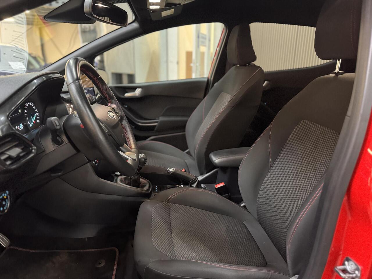 Ford FIESTA 1.0 EcoBoost ST-Line Climat Cruise Winter pack Privacy Glass Dealeronderhouden