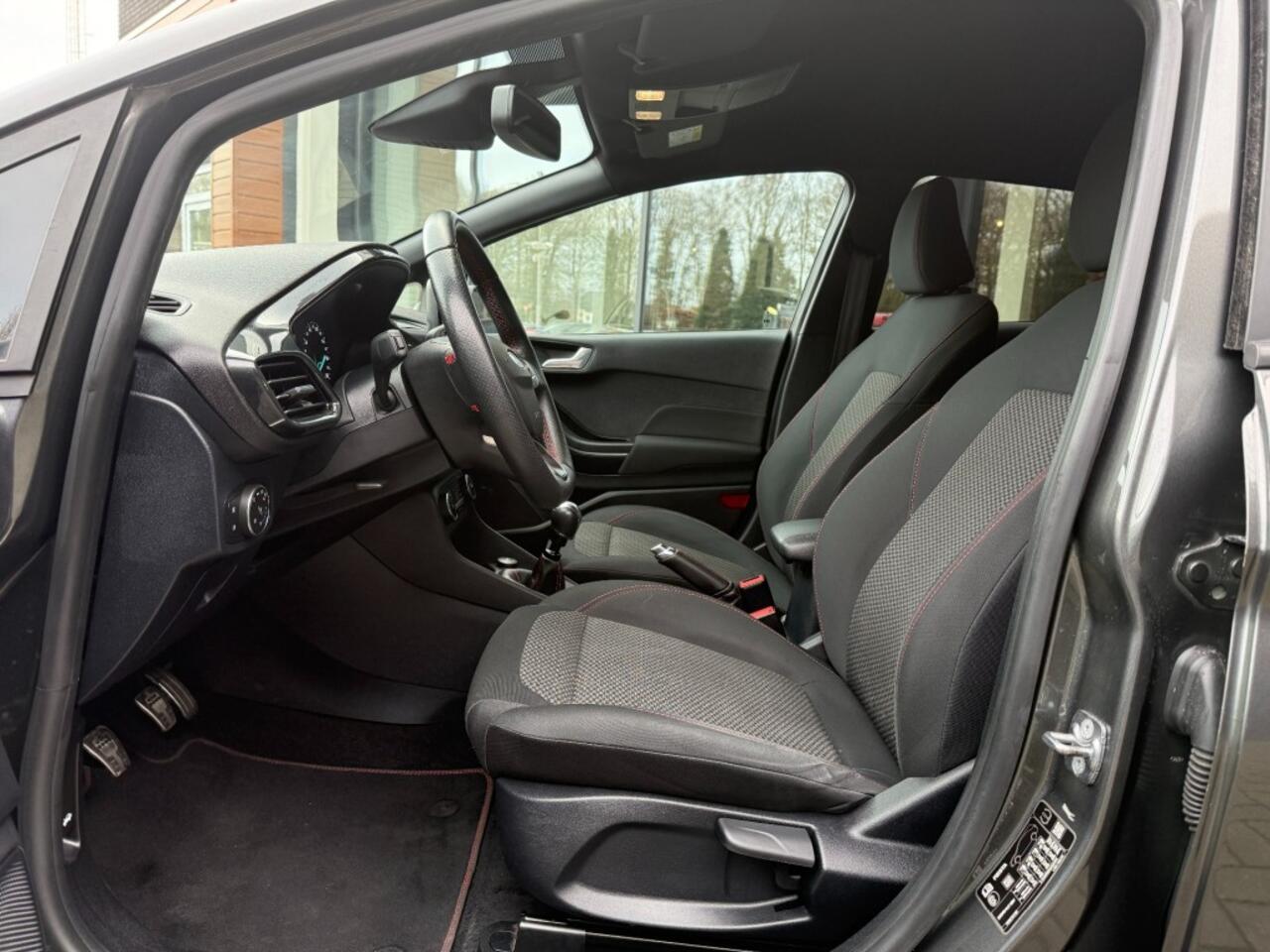 Ford FIESTA 1.0 Ecob. ST-LINE,LED,Winterpack,Carplay,Lane Ass.,Cruise,PDC