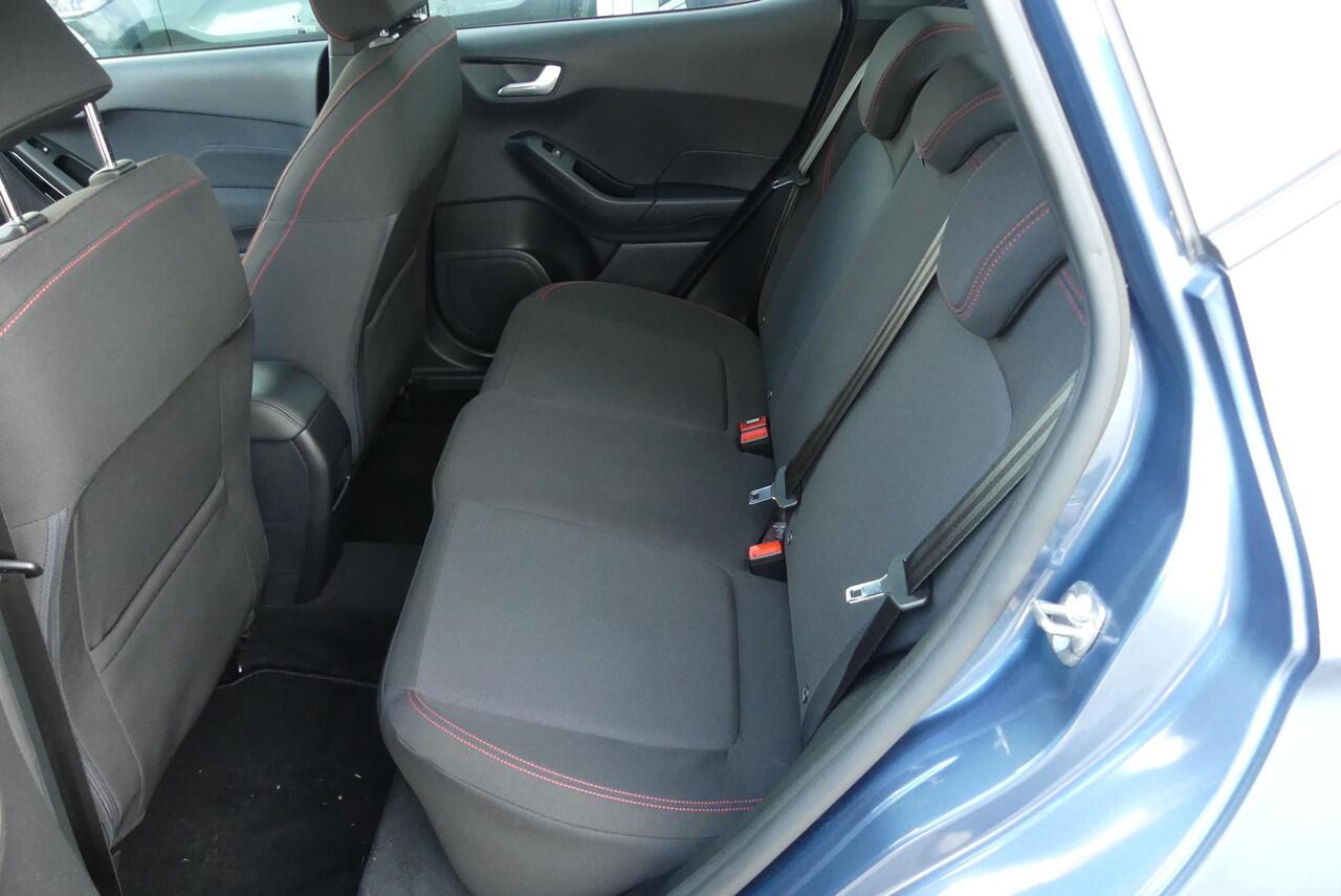 Ford FIESTA 1.0 EcoBoost Hybrid ST-Line CRUISE CONTROL, CLIMA, APPLE CARPLAY, WINTER PACK, PDC, 38.223KM