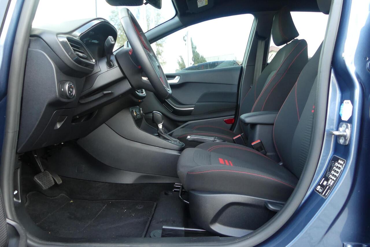 Ford FIESTA 1.0 EcoBoost Hybrid ST-Line CRUISE CONTROL, CLIMA, APPLE CARPLAY, WINTER PACK, PDC, 38.223KM