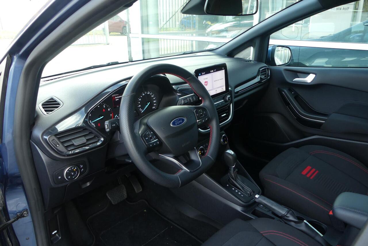 Ford FIESTA 1.0 EcoBoost Hybrid ST-Line CRUISE CONTROL, CLIMA, APPLE CARPLAY, WINTER PACK, PDC, 38.223KM