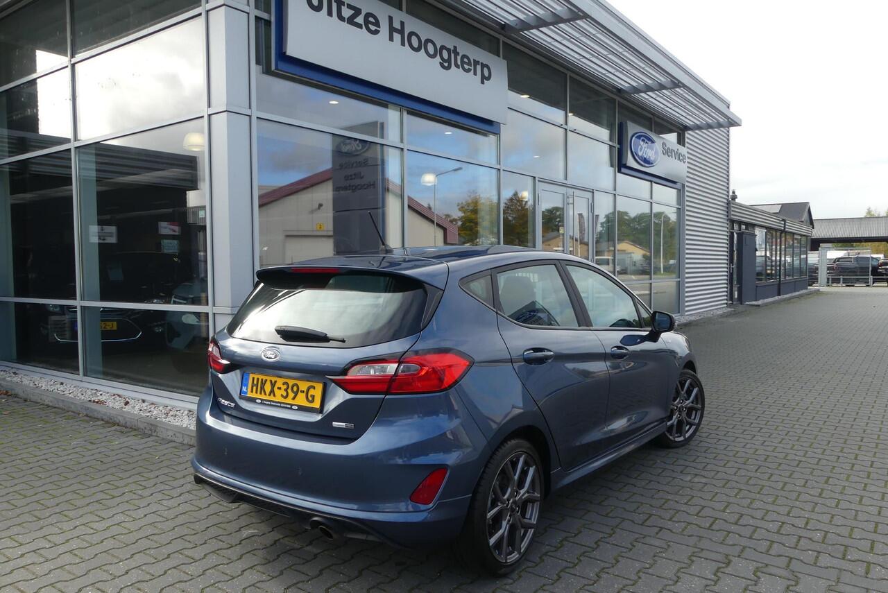 Ford FIESTA 1.0 EcoBoost Hybrid ST-Line CRUISE CONTROL, CLIMA, APPLE CARPLAY, WINTER PACK, PDC, 38.223KM