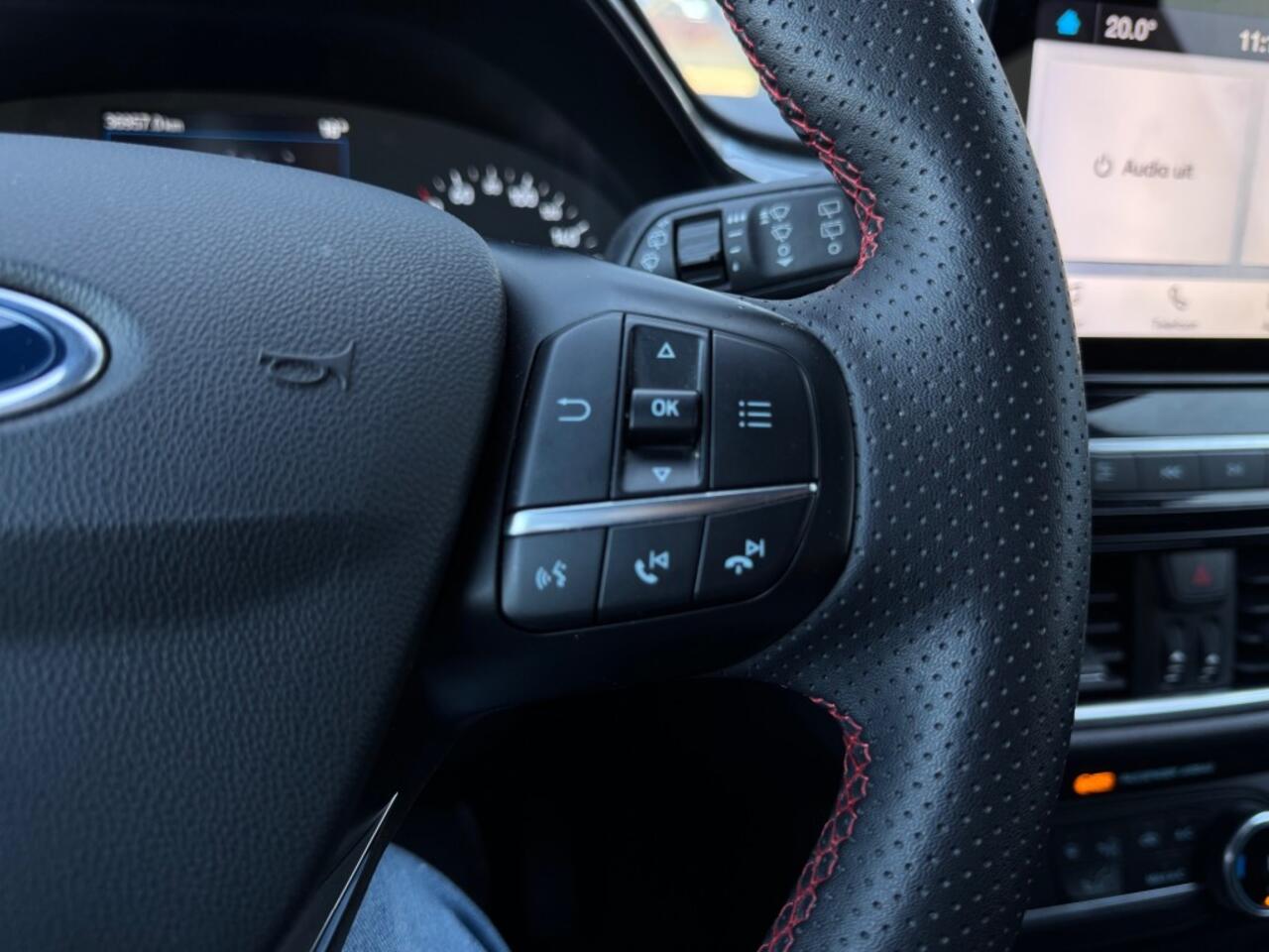 Ford FIESTA 1.0 EcoBoost Hybride ST-Line X - apple/android auto - sensoren